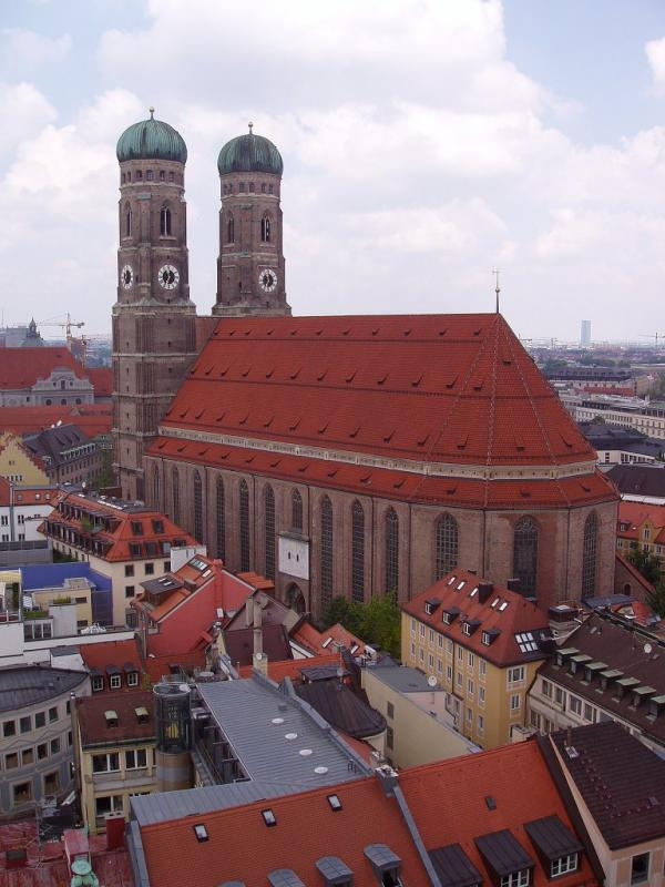 Was sollte die Stadt München gegen die hohen Mietpreise am dringensten unternehmen?