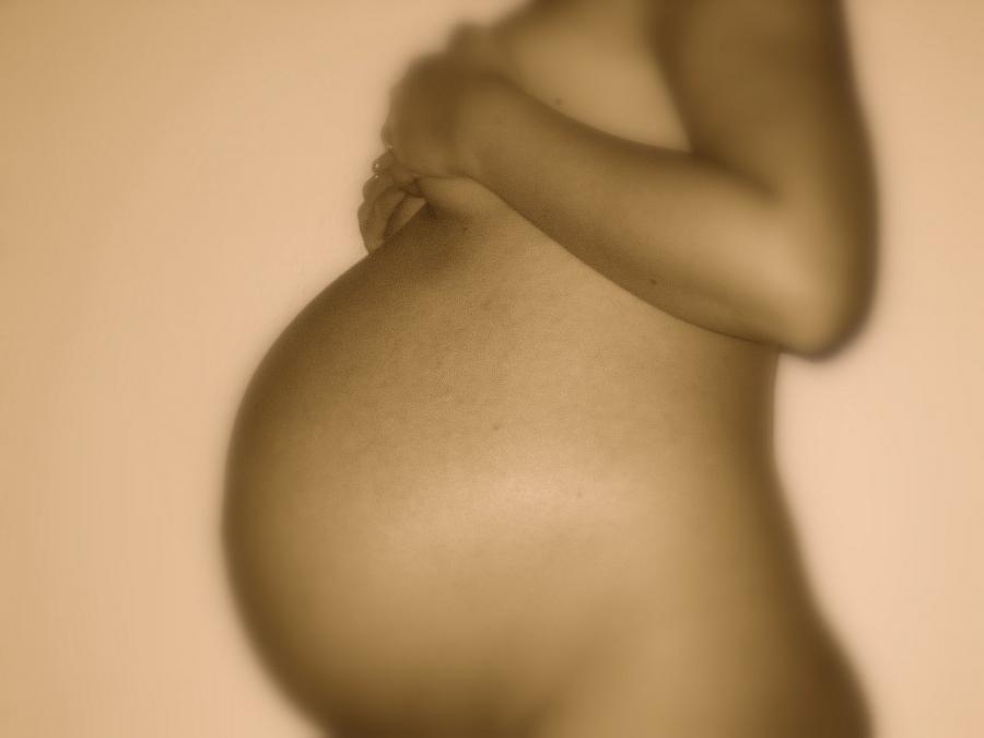 Werden Kinder aus sozial schwachen Familien früher schwanger?