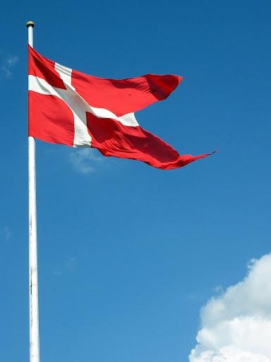 Dänische Studenten klagen, dass monatlich 700€ geschenktes Geld vom Staat kaum reicht. Findet ihr das unverschämt?