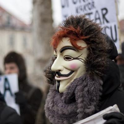 Was haltet ihr von der Bewegung "Anonymous"?