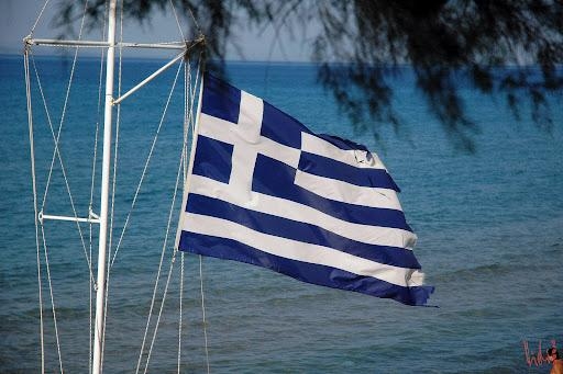 Sollen die finanziellen Hilfen für Griechenland weiter gehen?