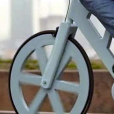 Würdet ihr euch ein funktionierendes Fahrrad
aus Pappe kaufen?
