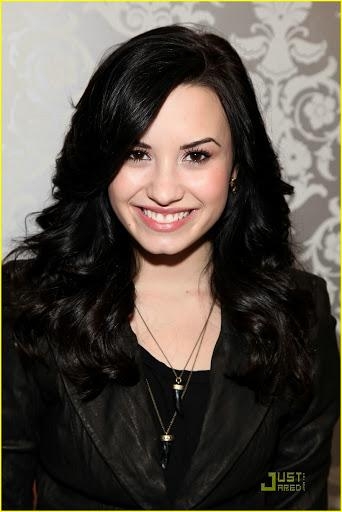 Demi Lovato - Demi ( erscheint am 31.Mai)