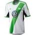 Weiß mit grüner Schärpe beim VFL Wolfsburg