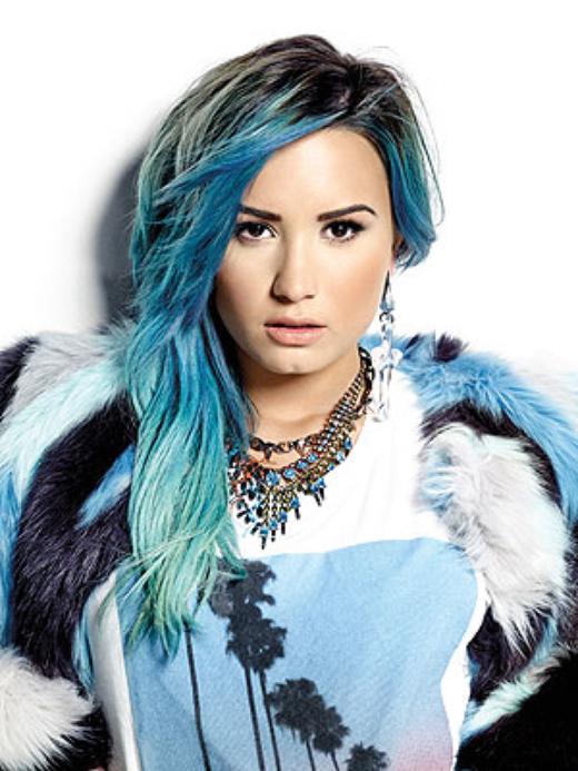 Demi Lovato // Hoven100