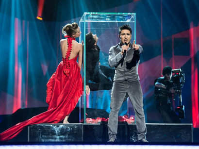 Eurovision Song Contest - In welches Team soll Farid Mammadov mit Hold Me (AZE)?