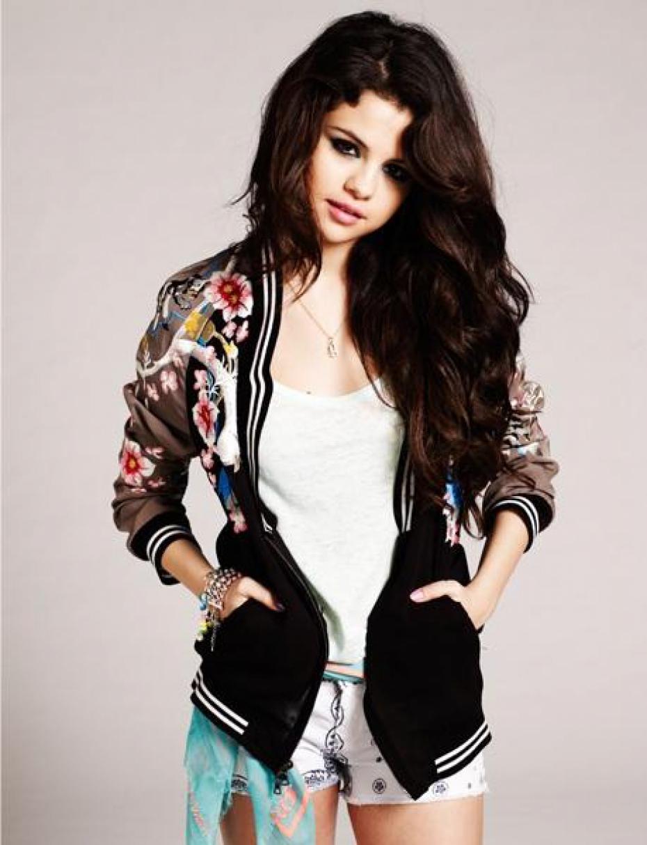 Selena Gomez (407 Punkte)